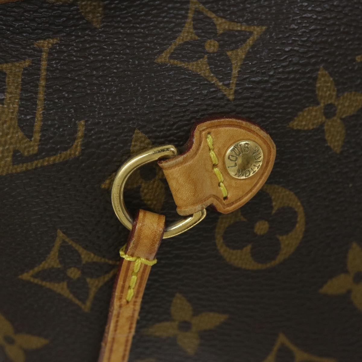 Louis Vuitton Neverfull MM Tote Bag