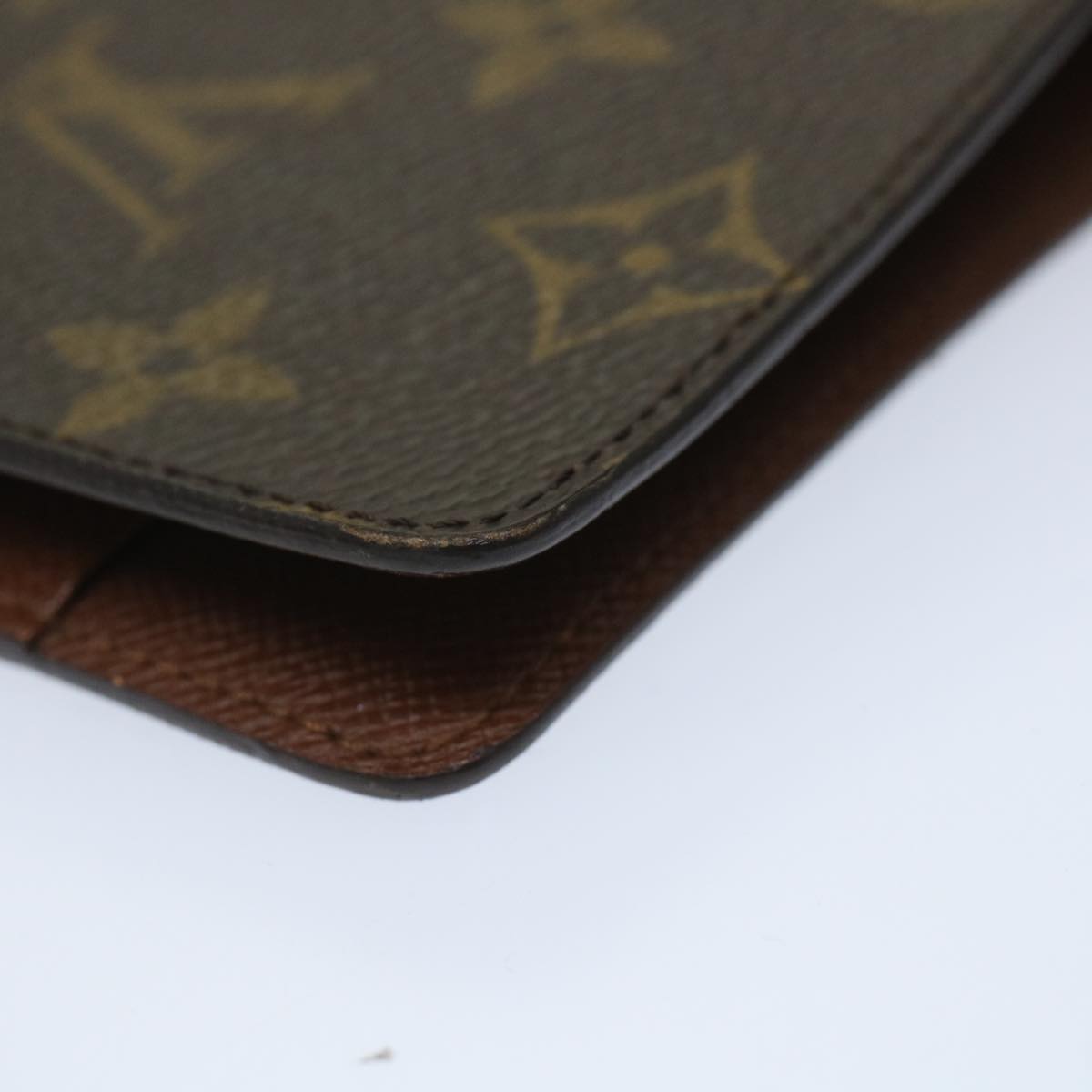 Louis Vuitton Agenda MM Wallet