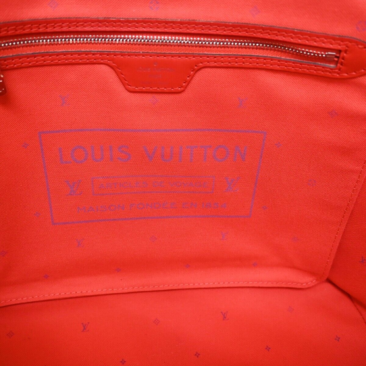 Louis Vuitton Neverfull MM Tote Bag