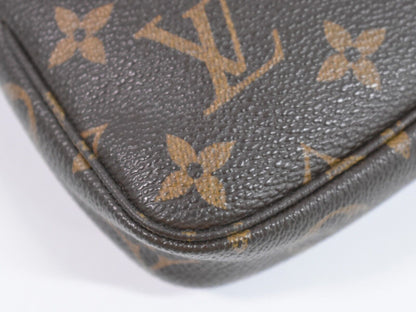 Louis Vuitton Pochette Clutch