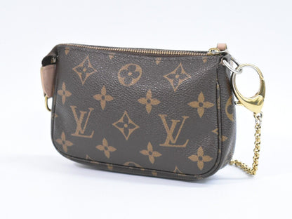 Louis Vuitton Pochette Clutch