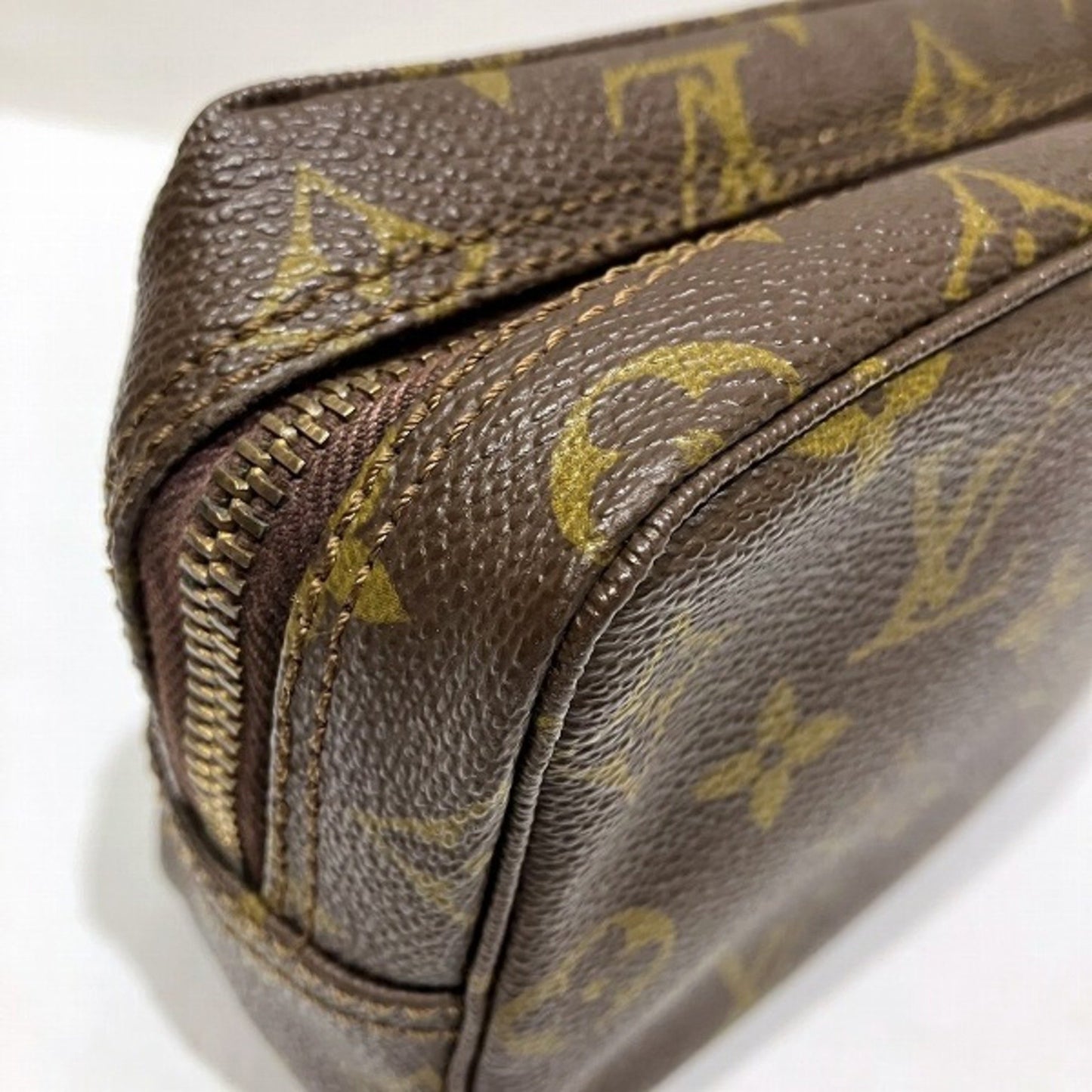 Louis Vuitton Trousse de Toilette Clutch