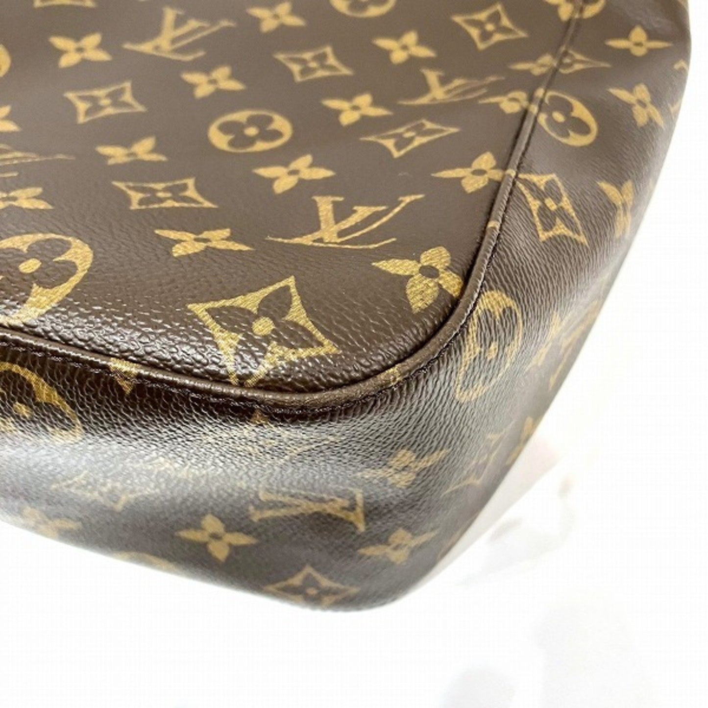 Louis Vuitton Looping MM Shoulder Bag