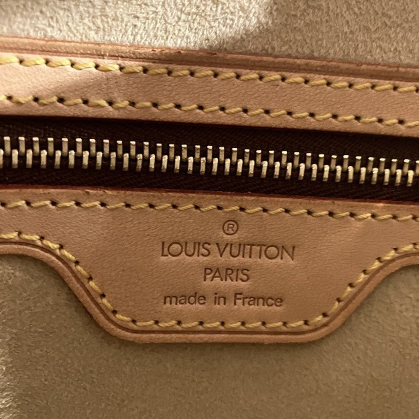 Louis Vuitton Looping MM Shoulder Bag