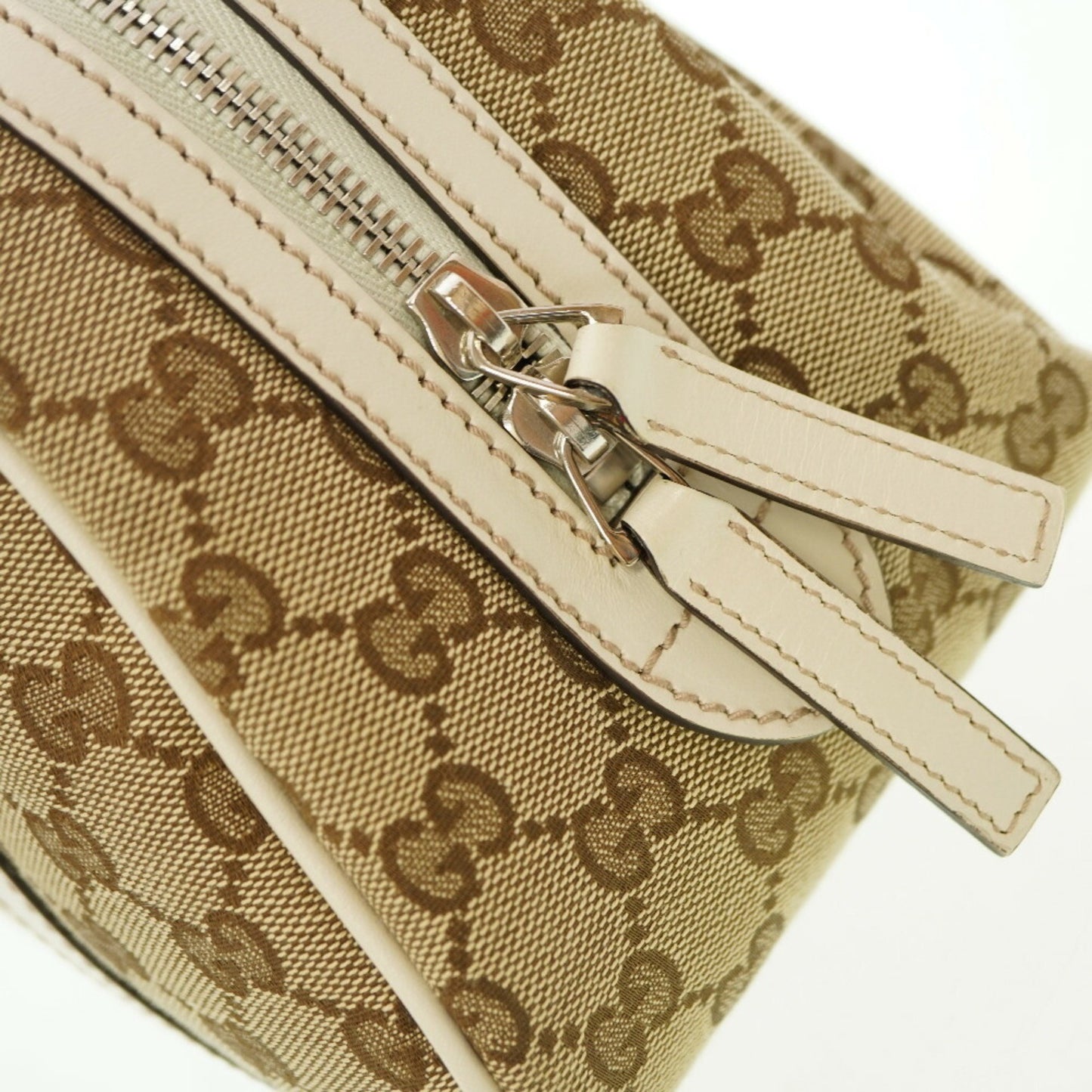 Gucci GG canvas Shoulder Bag