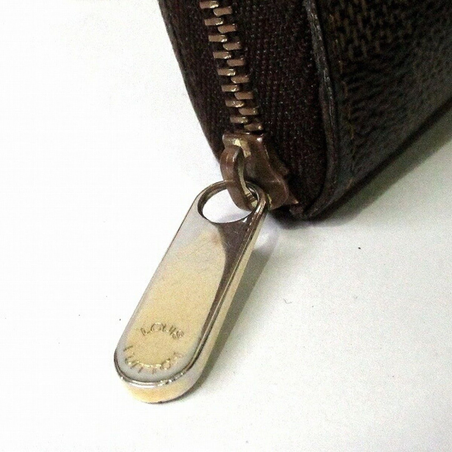 Louis Vuitton Zippy coin purse Wallet