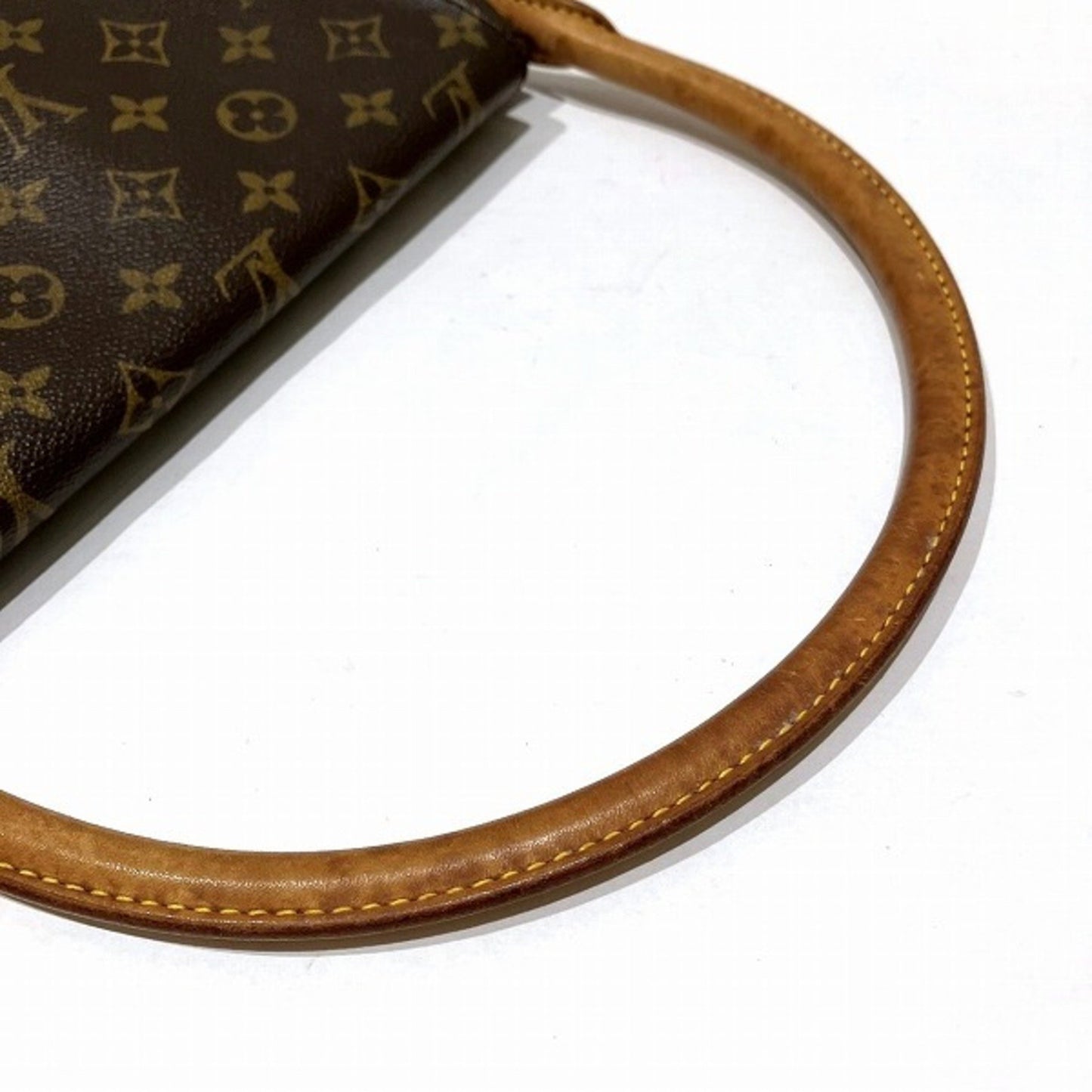 Louis Vuitton Mini looping Handbag