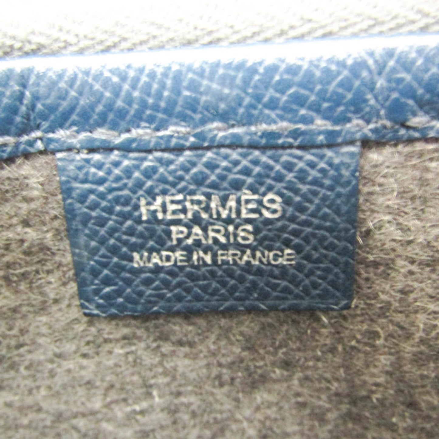 Hermès -- Clutch