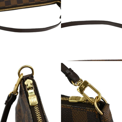 Louis Vuitton Pochette accessoires Clutch