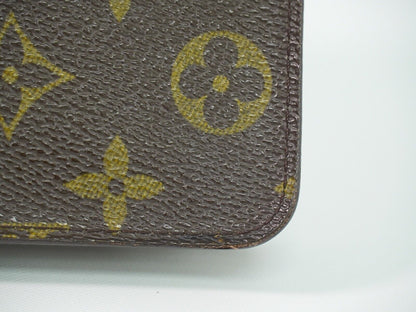 Louis Vuitton Zippy Wallet