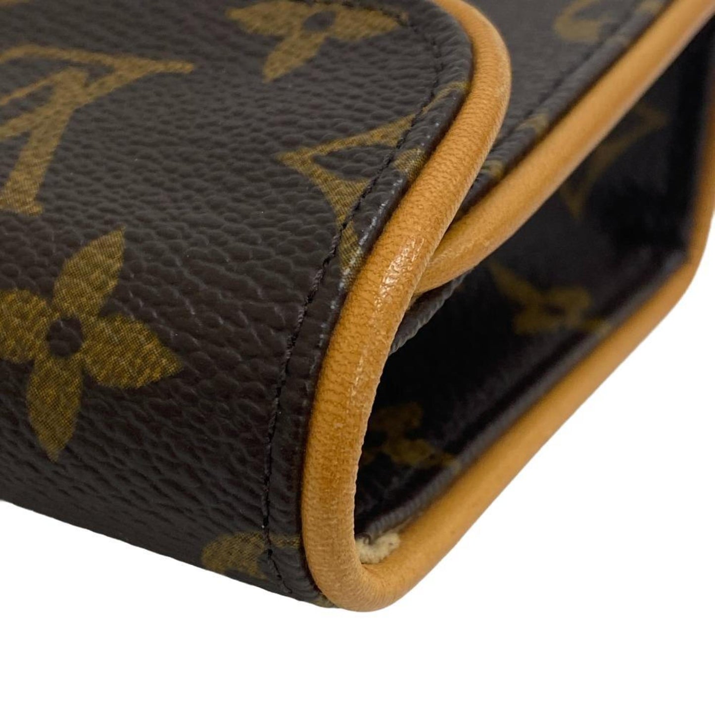 Louis Vuitton Florentine Clutch