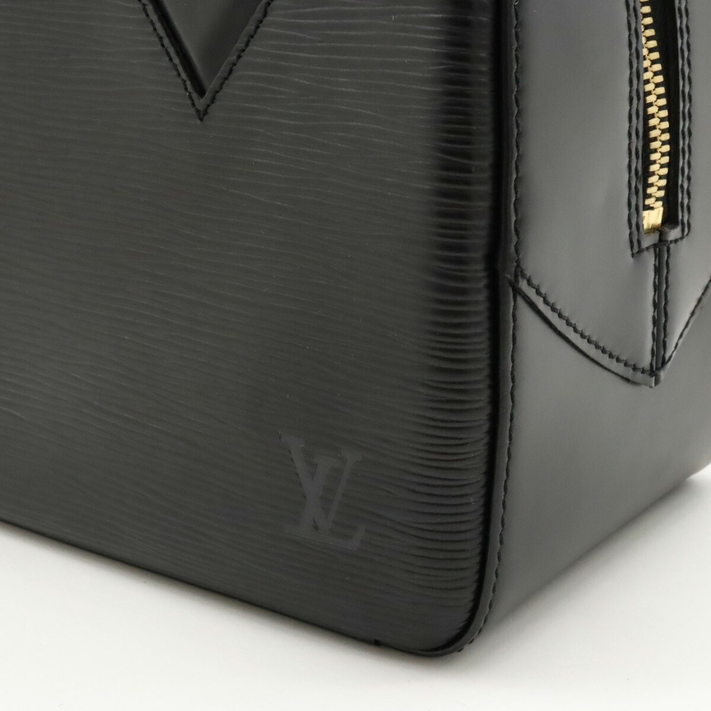 Louis Vuitton Sablon Handbag