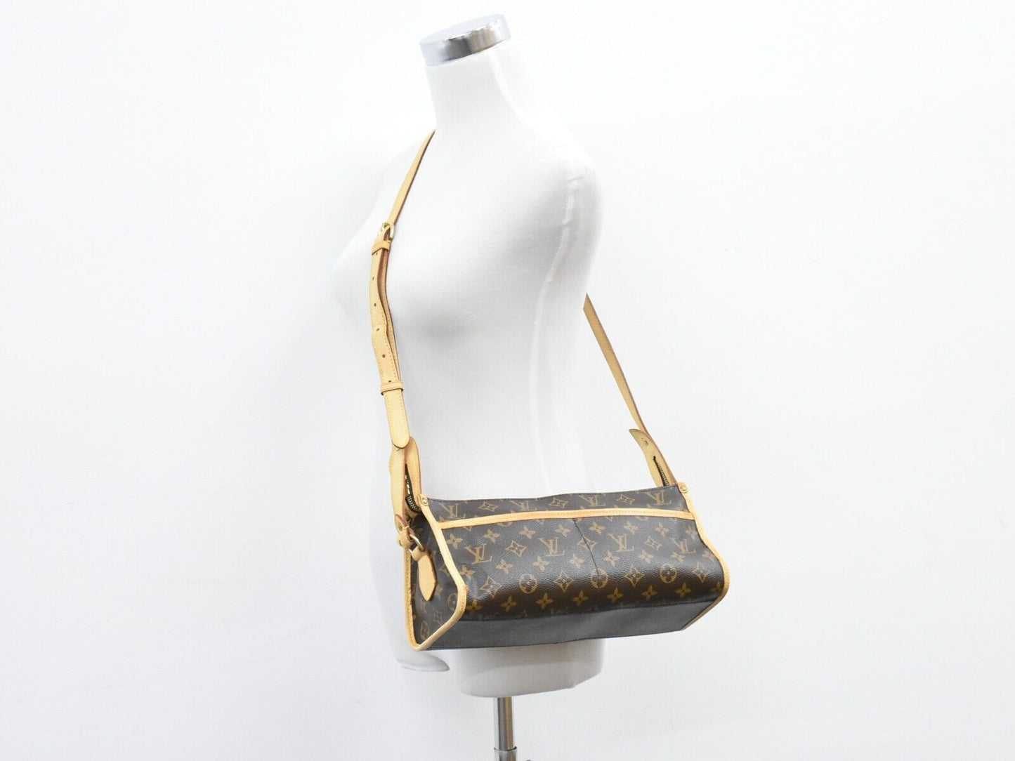 Louis Vuitton Popincourt Handbag