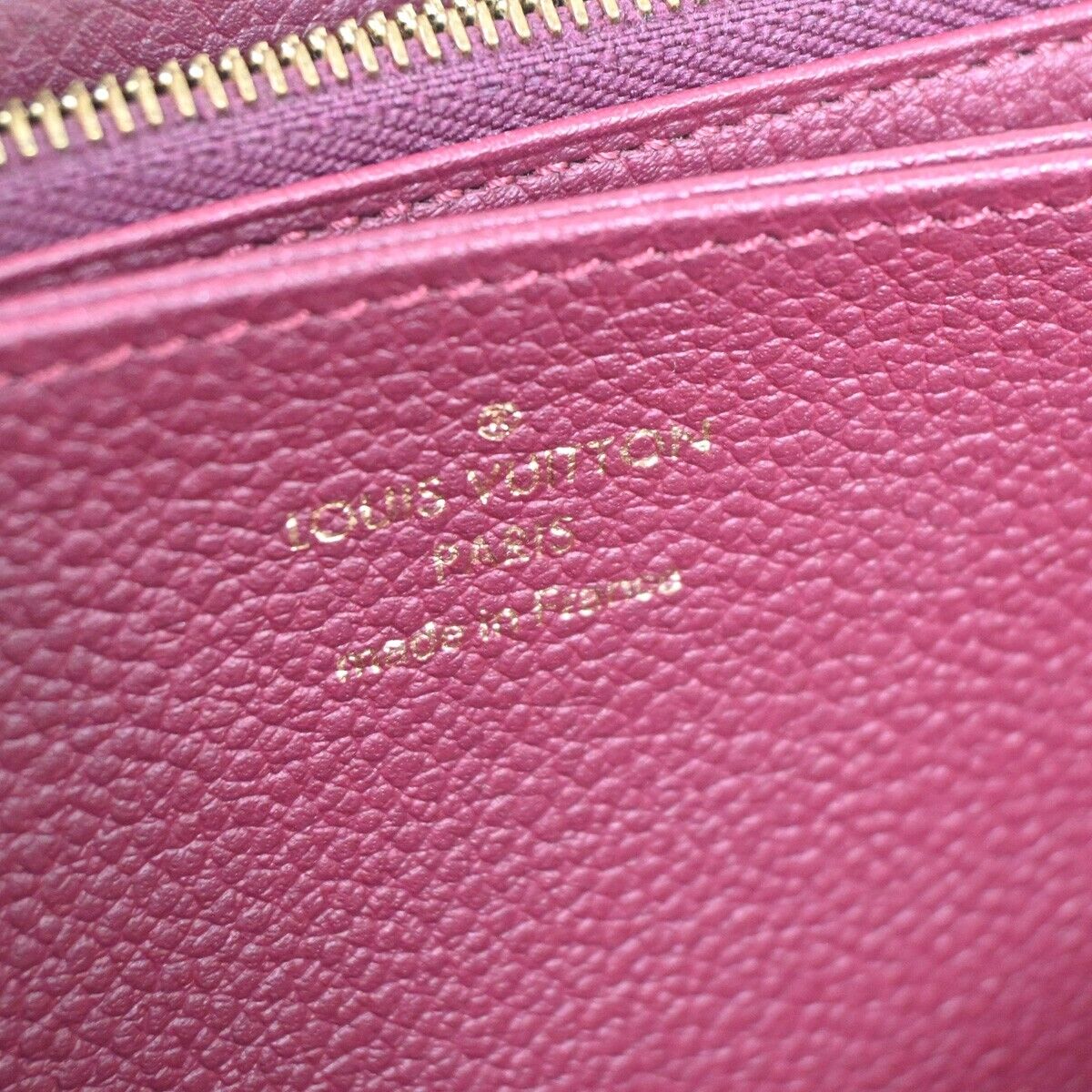 Louis Vuitton Portefeuille zippy Wallet