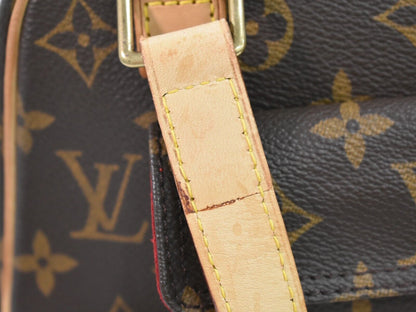 Louis Vuitton Excentri cité Handbag