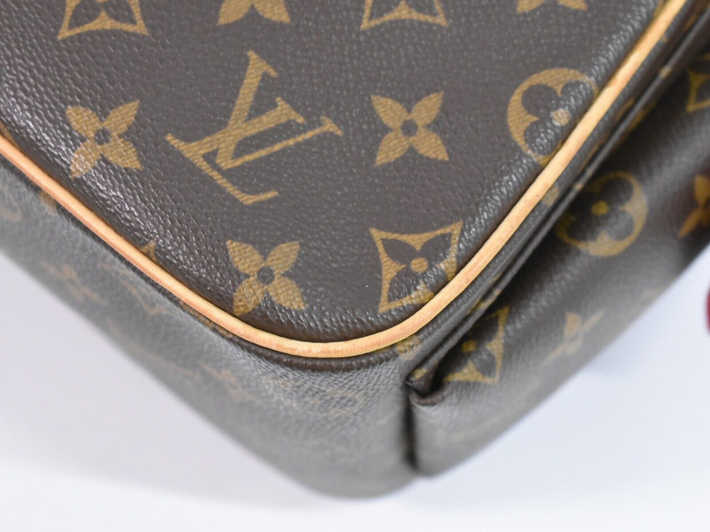 Louis Vuitton Excentri cité Handbag