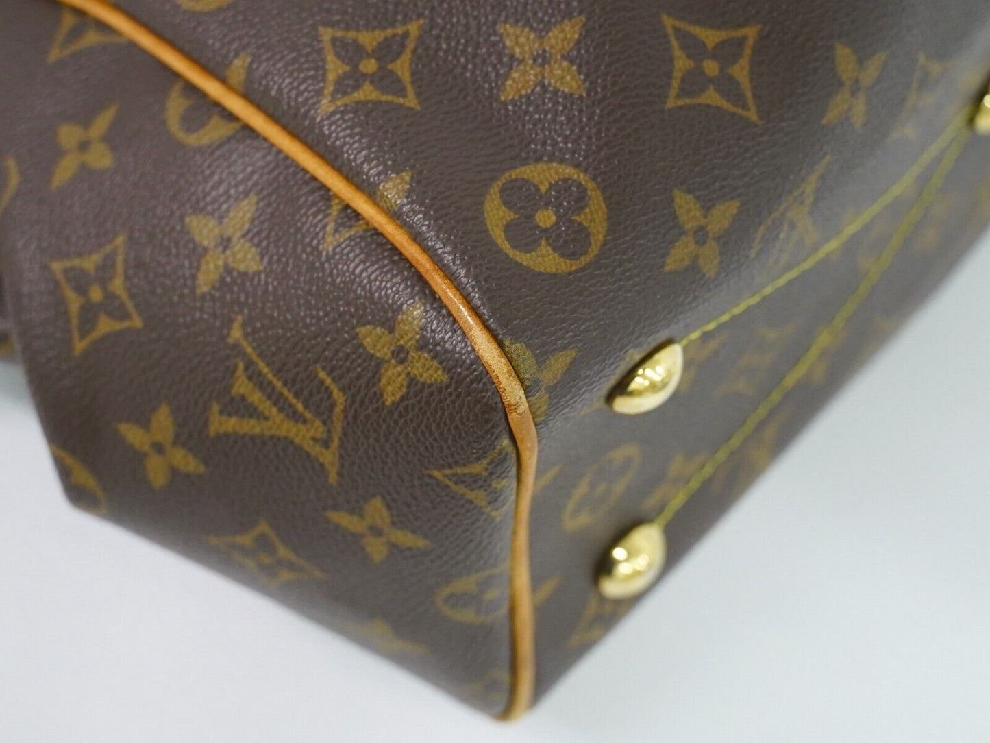 Louis Vuitton Tivoli Handbag