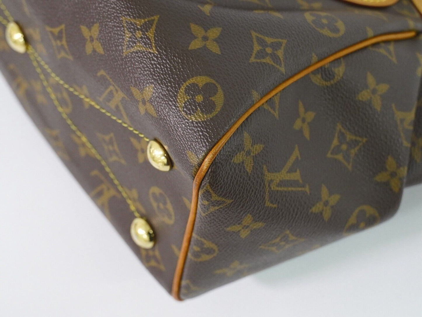 Louis Vuitton Tivoli Handbag