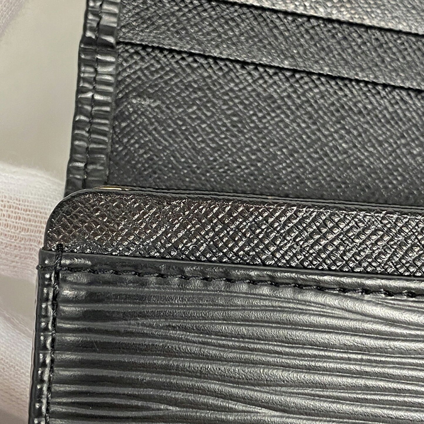 Louis Vuitton Trésor Wallet