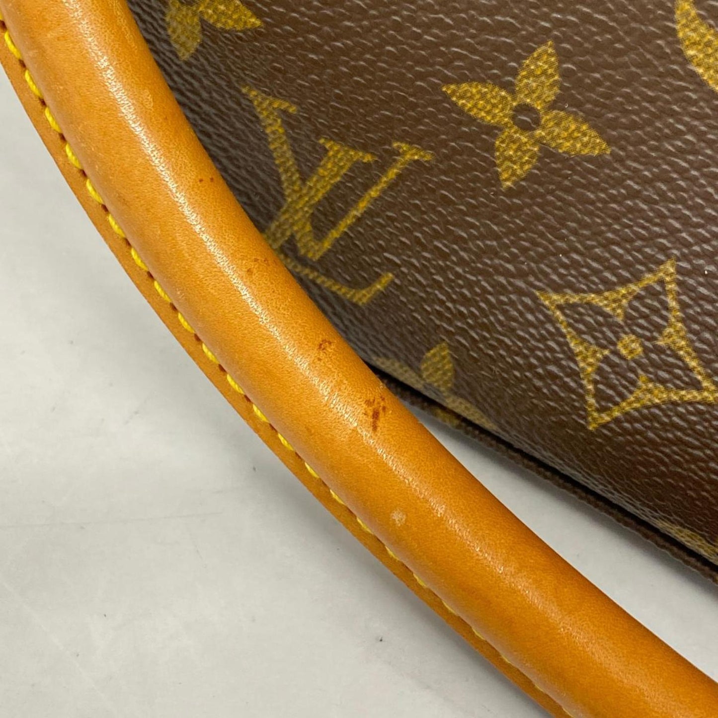 Louis Vuitton Looping MM Shoulder Bag