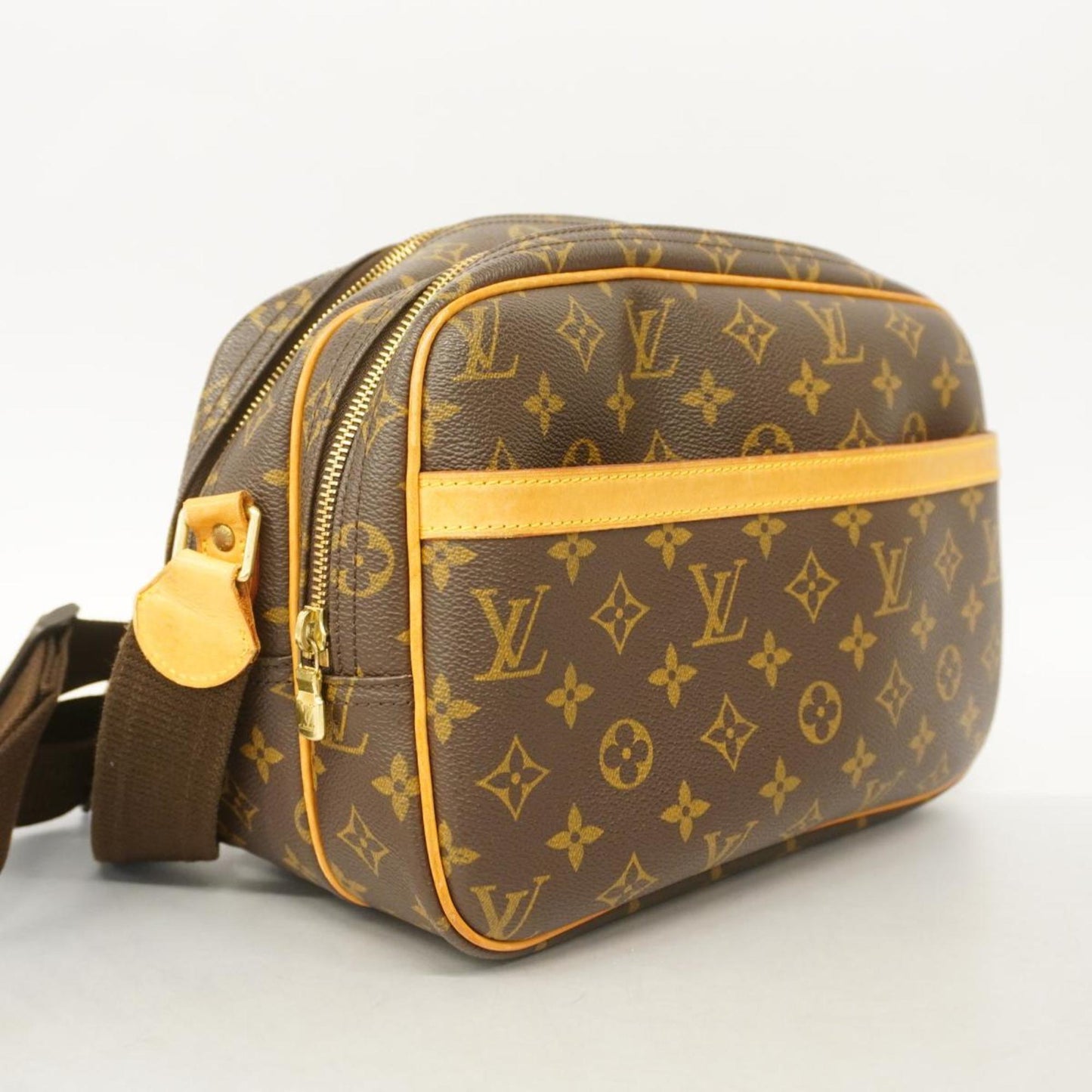 Louis Vuitton Reporter pm Shoulder Bag