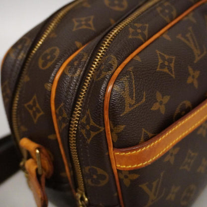 Louis Vuitton Reporter pm Shoulder Bag