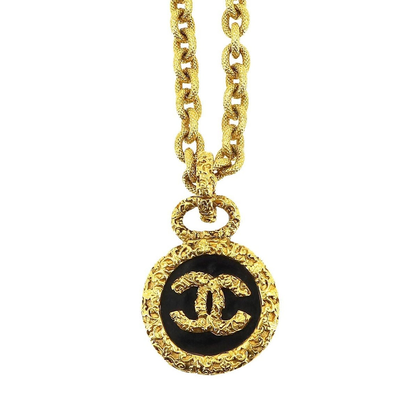 Chanel Medaillon Necklace