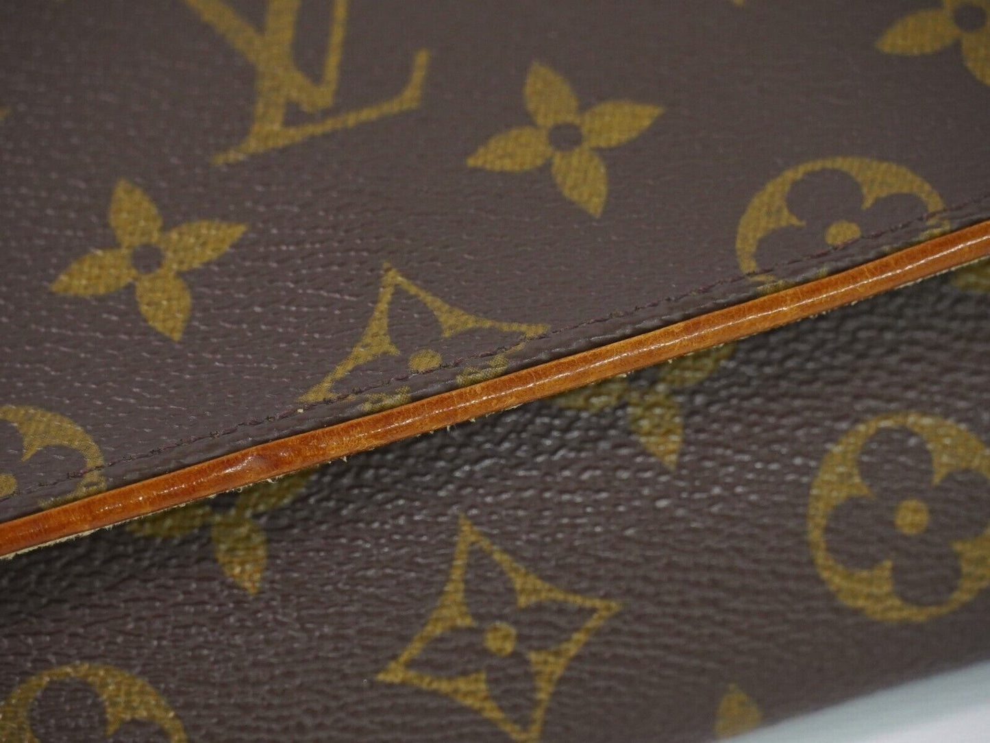 Louis Vuitton Pochette Twin GM Shoulder Bag