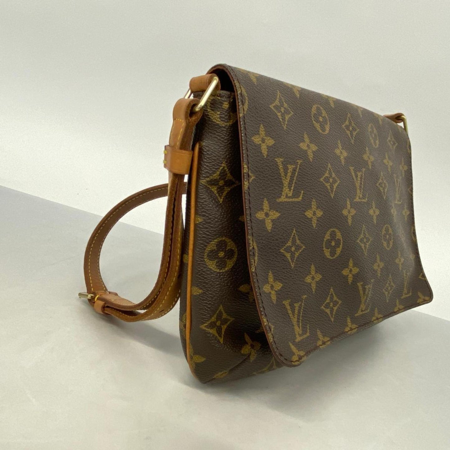 Louis Vuitton Musette Tango Shoulder Bag