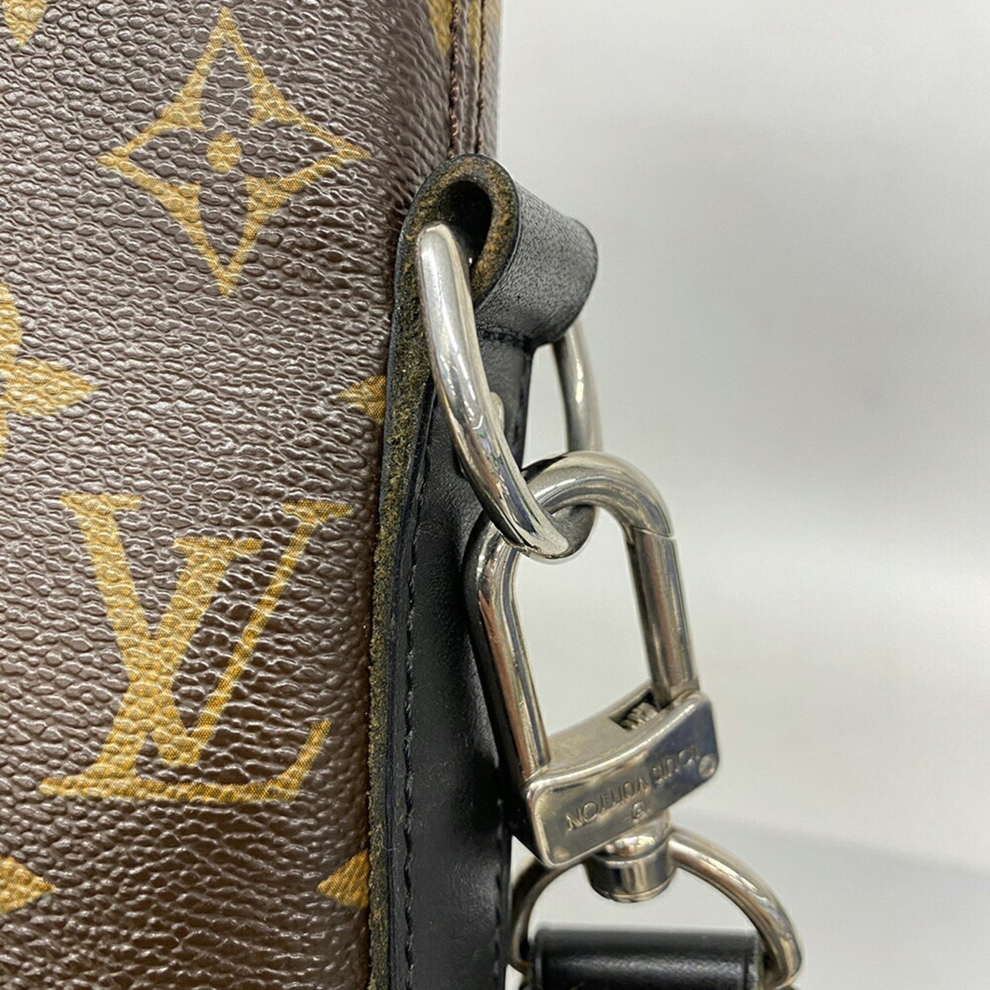 Louis Vuitton Davis Shoulder Bag