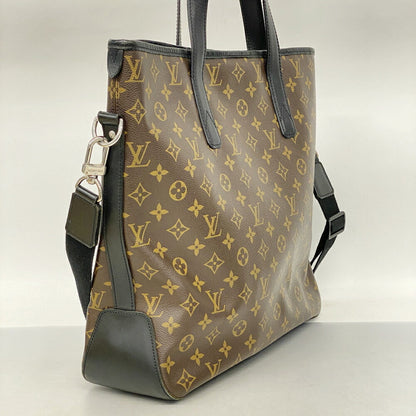 Louis Vuitton Davis Shoulder Bag