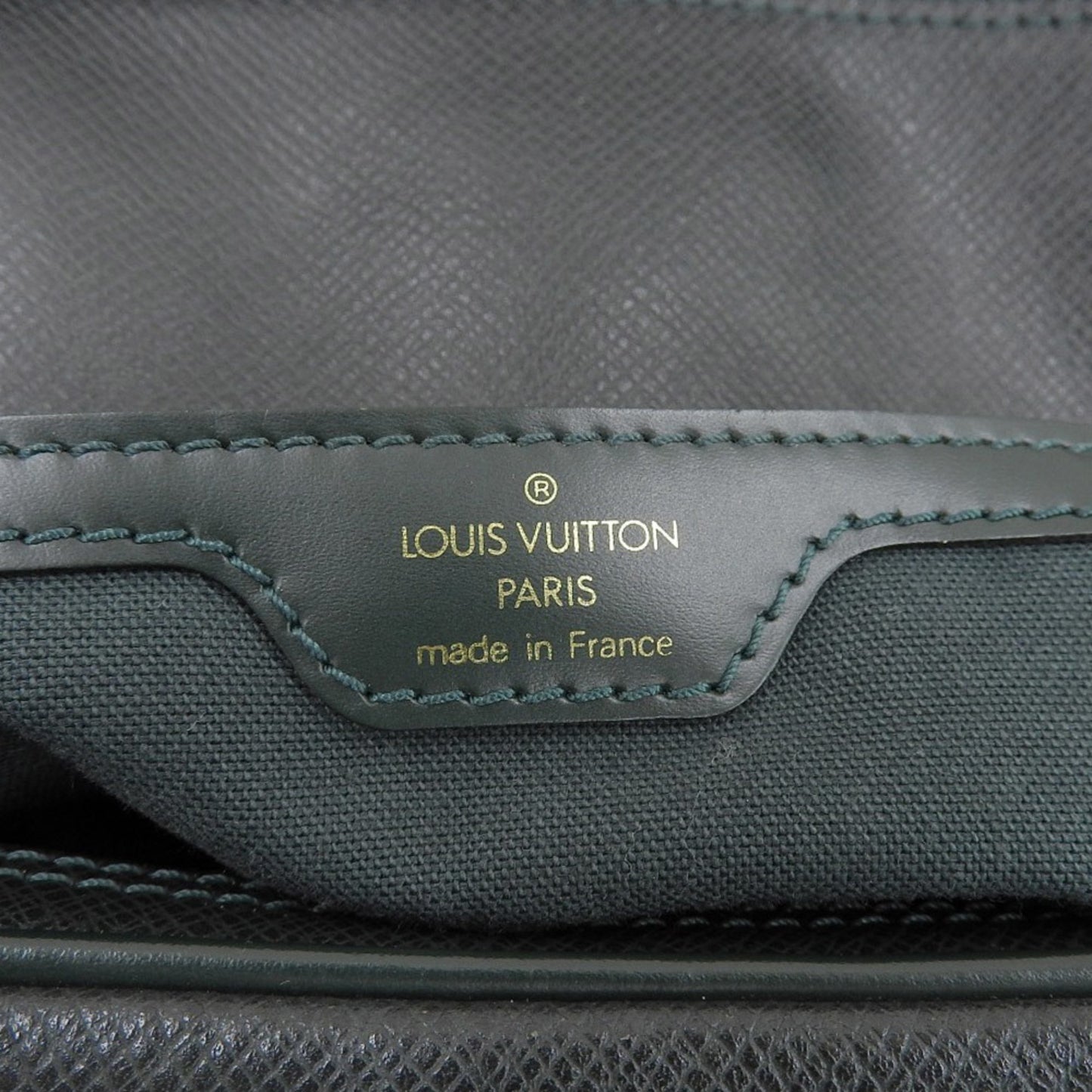 Louis Vuitton Taiga Shoulder Bag