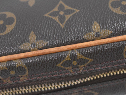 Louis Vuitton Gange Clutch