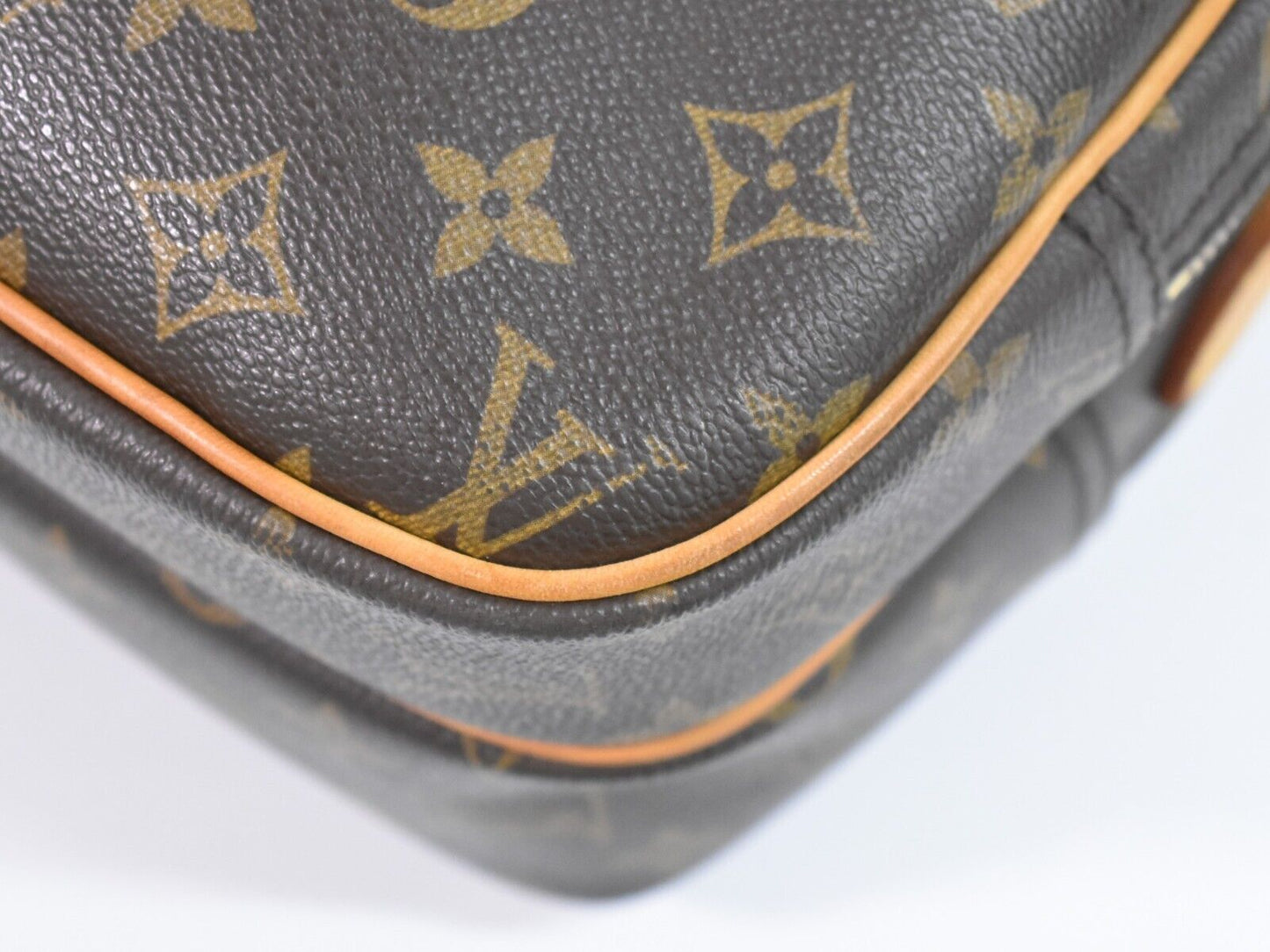 Louis Vuitton Reporter Shoulder Bag