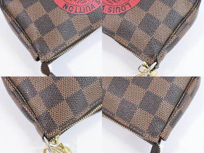 Louis Vuitton Mini Pochette Accessoires Clutch