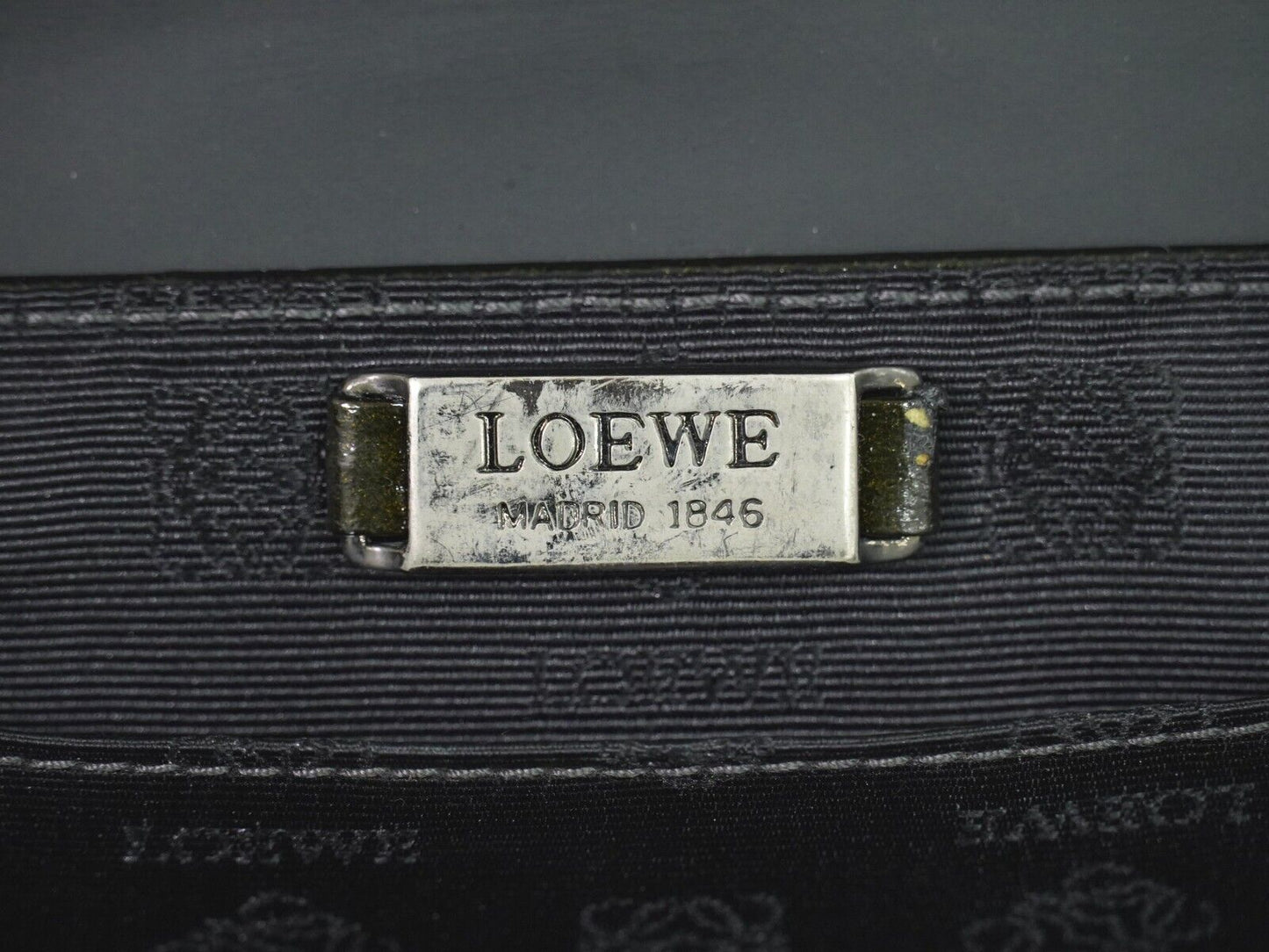 Loewe -- Handbag