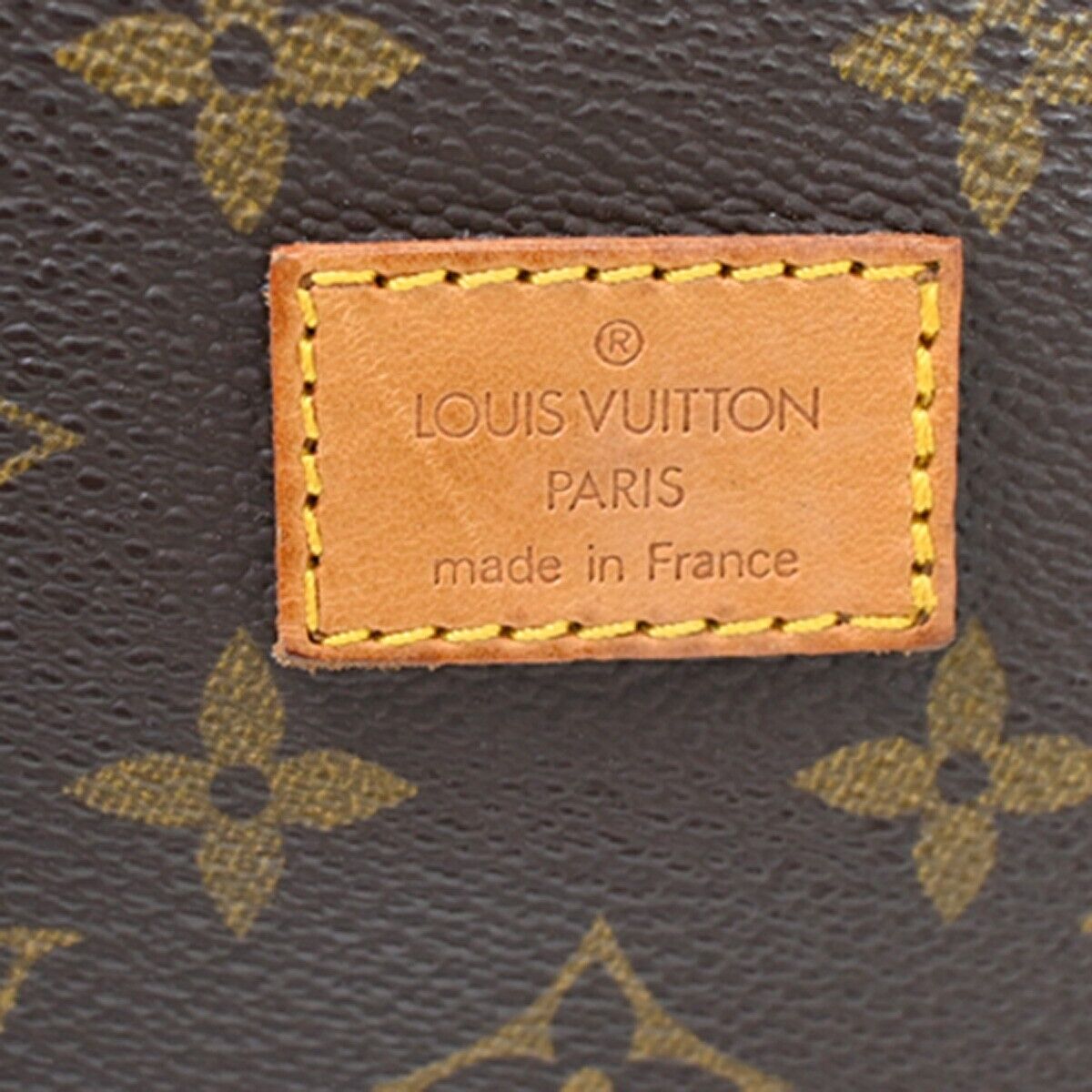 Louis Vuitton Saumur 30 Shoulder Bag