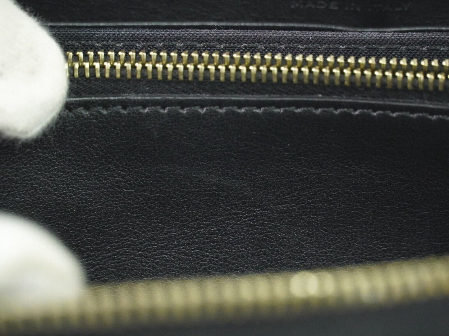 Fendi Round Zipper Wallet