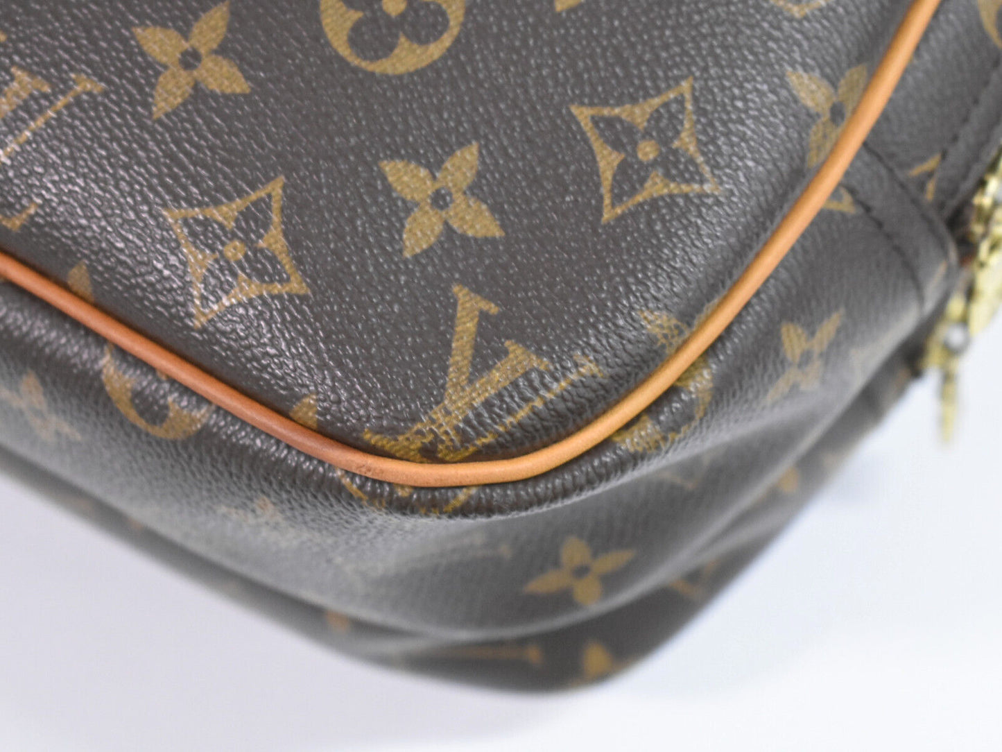 Louis Vuitton Reporter pm Shoulder Bag