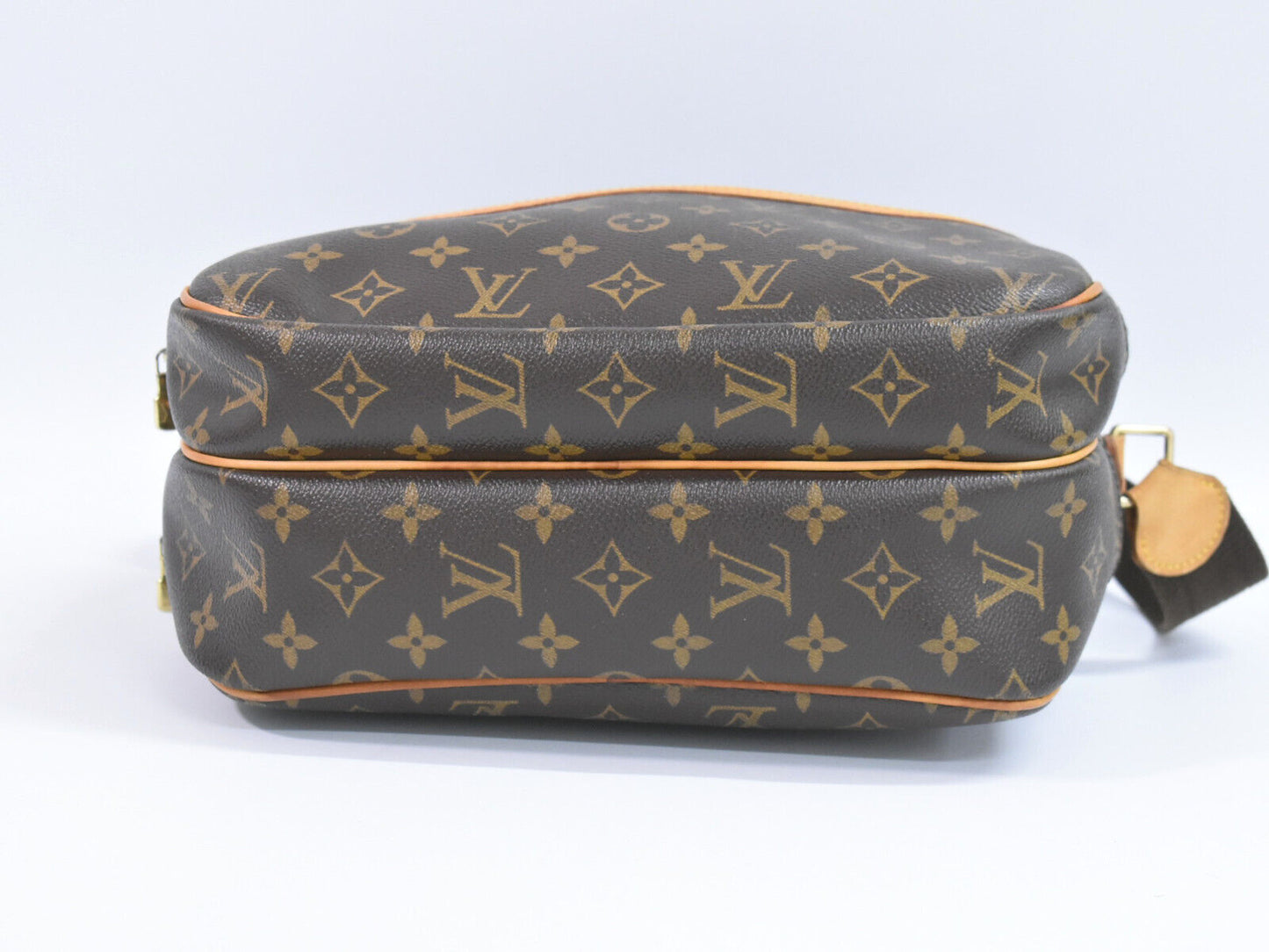 Louis Vuitton Reporter pm Shoulder Bag