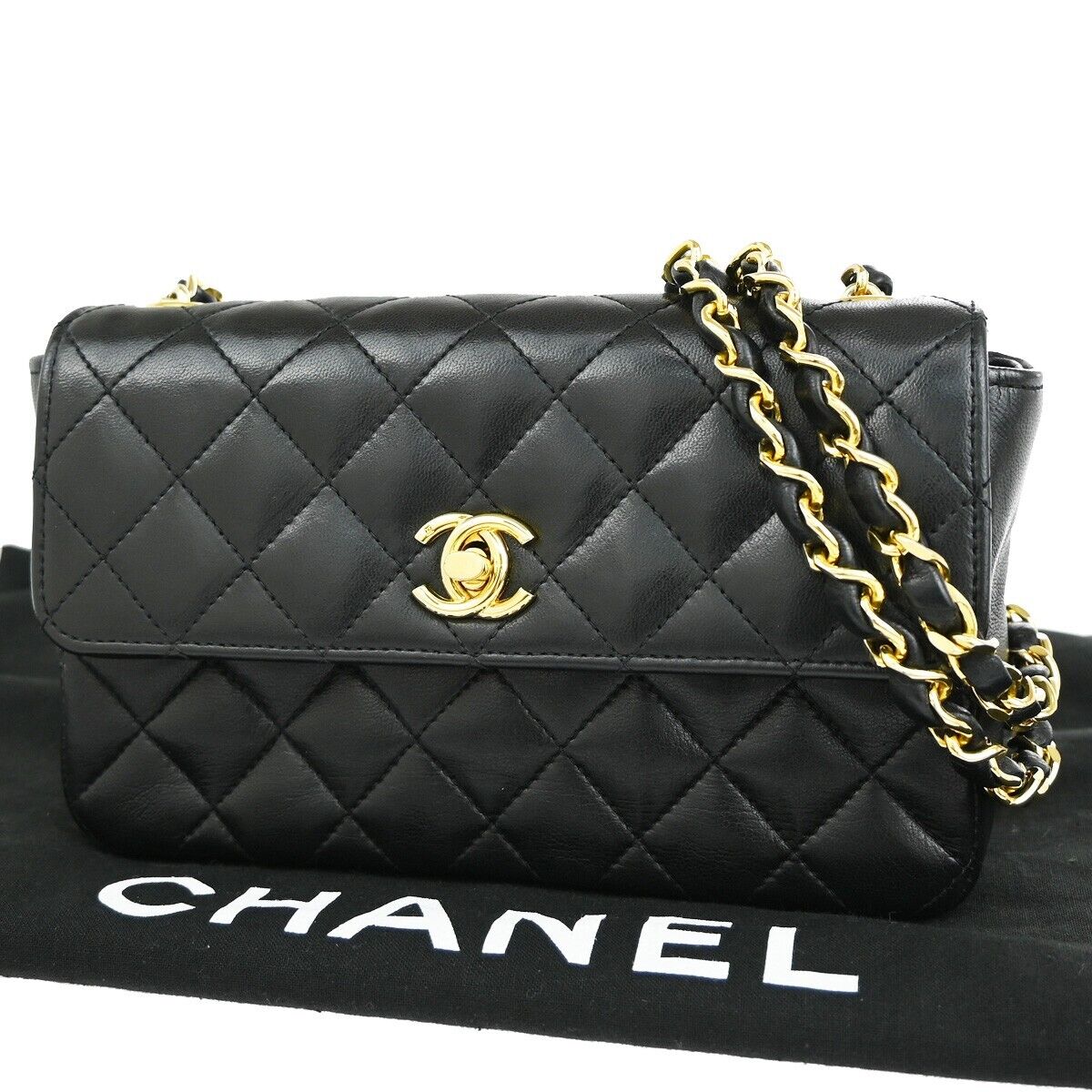 Chanel Mini matelassé Shoulder Bag