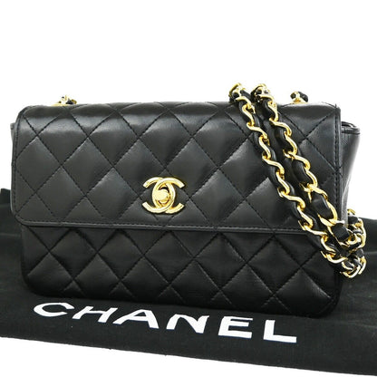 Chanel Mini matelassé Shoulder Bag