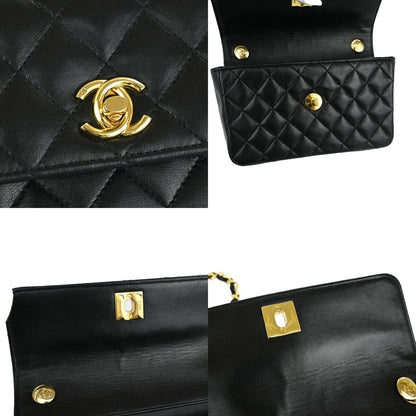 Chanel Mini matelassé Shoulder Bag