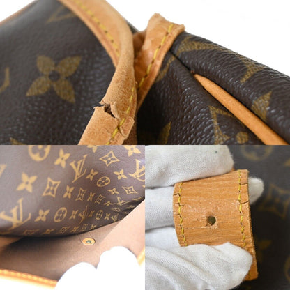 Louis Vuitton Sac Chasse Shoulder Bag