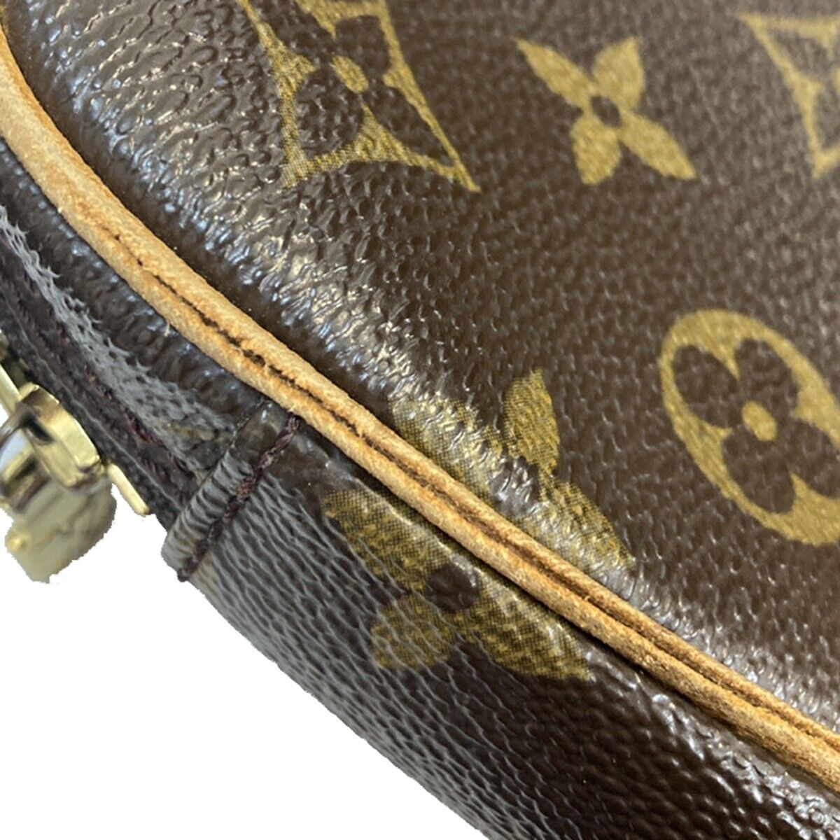 Louis Vuitton Pochette gange Shoulder Bag