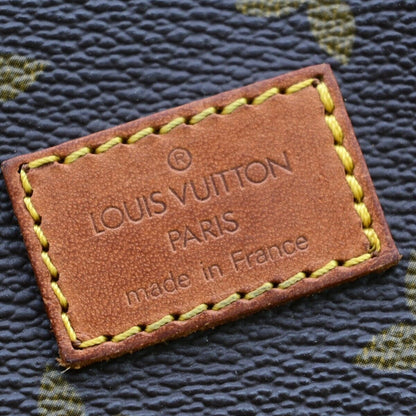 Louis Vuitton Saumur 30 Shoulder Bag