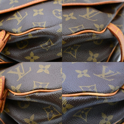 Louis Vuitton Saumur 30 Shoulder Bag