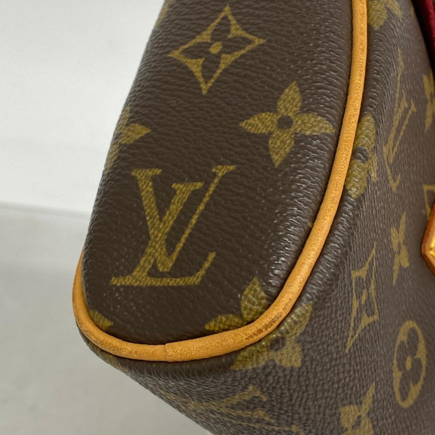 Louis Vuitton Sonatine handbag