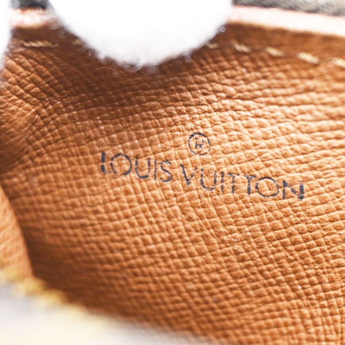 Louis Vuitton Papillon 26 Handbag