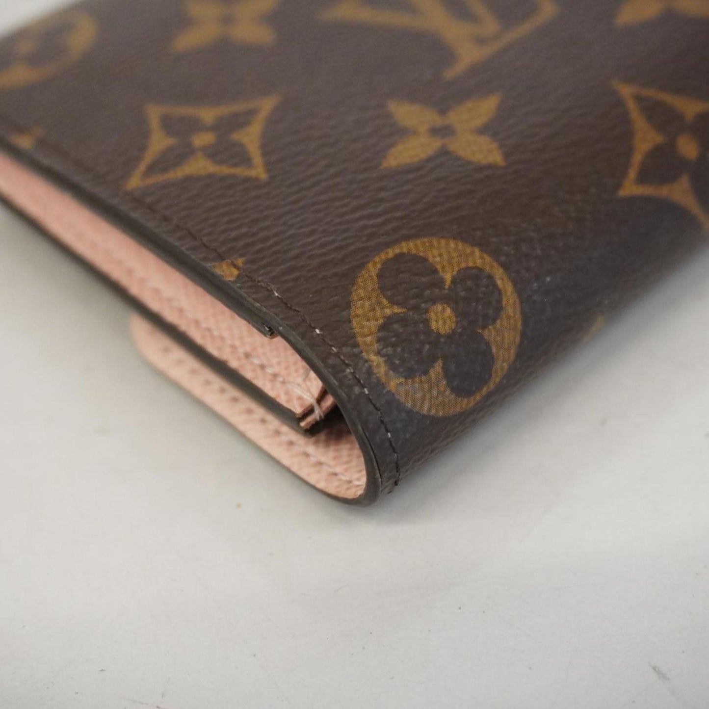 Louis Vuitton Portefeuille Emilie wallet